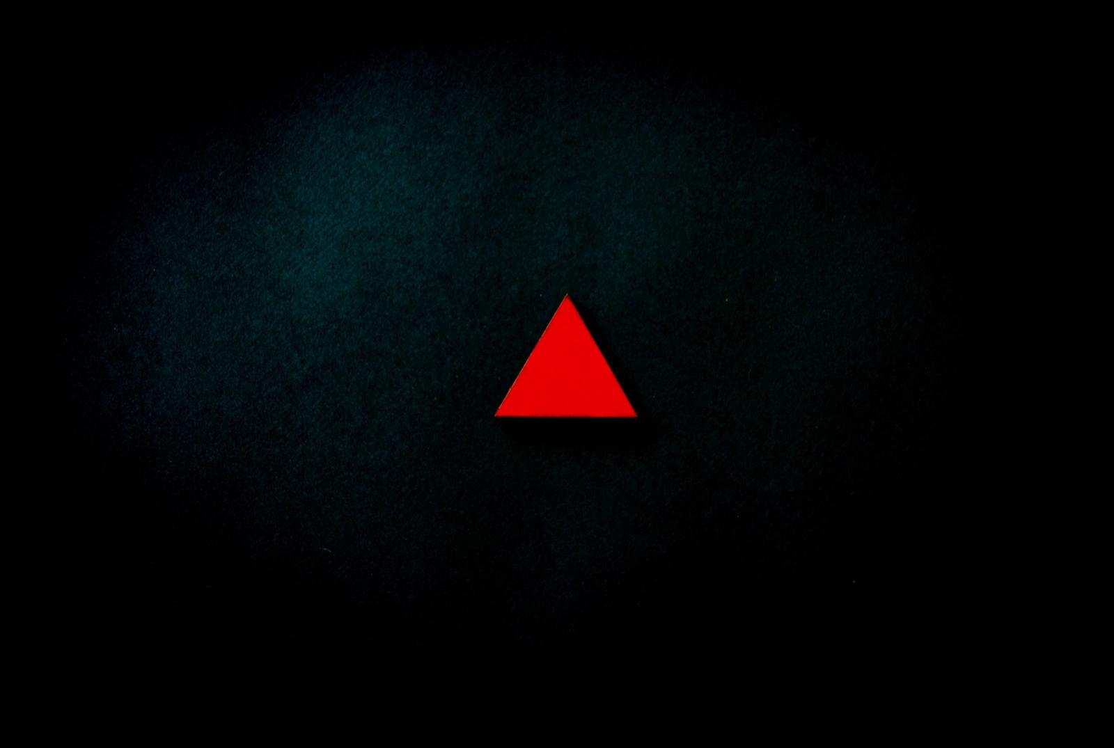 Red Triangle on Black - Related Dark Wallpapers wallpaper