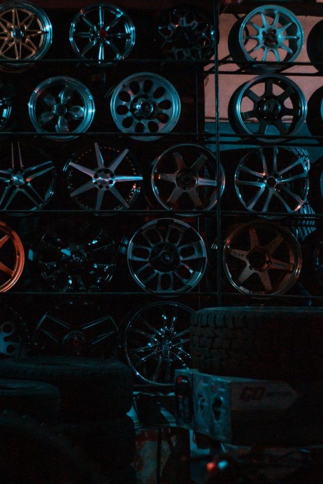 Automotive Wheel Display