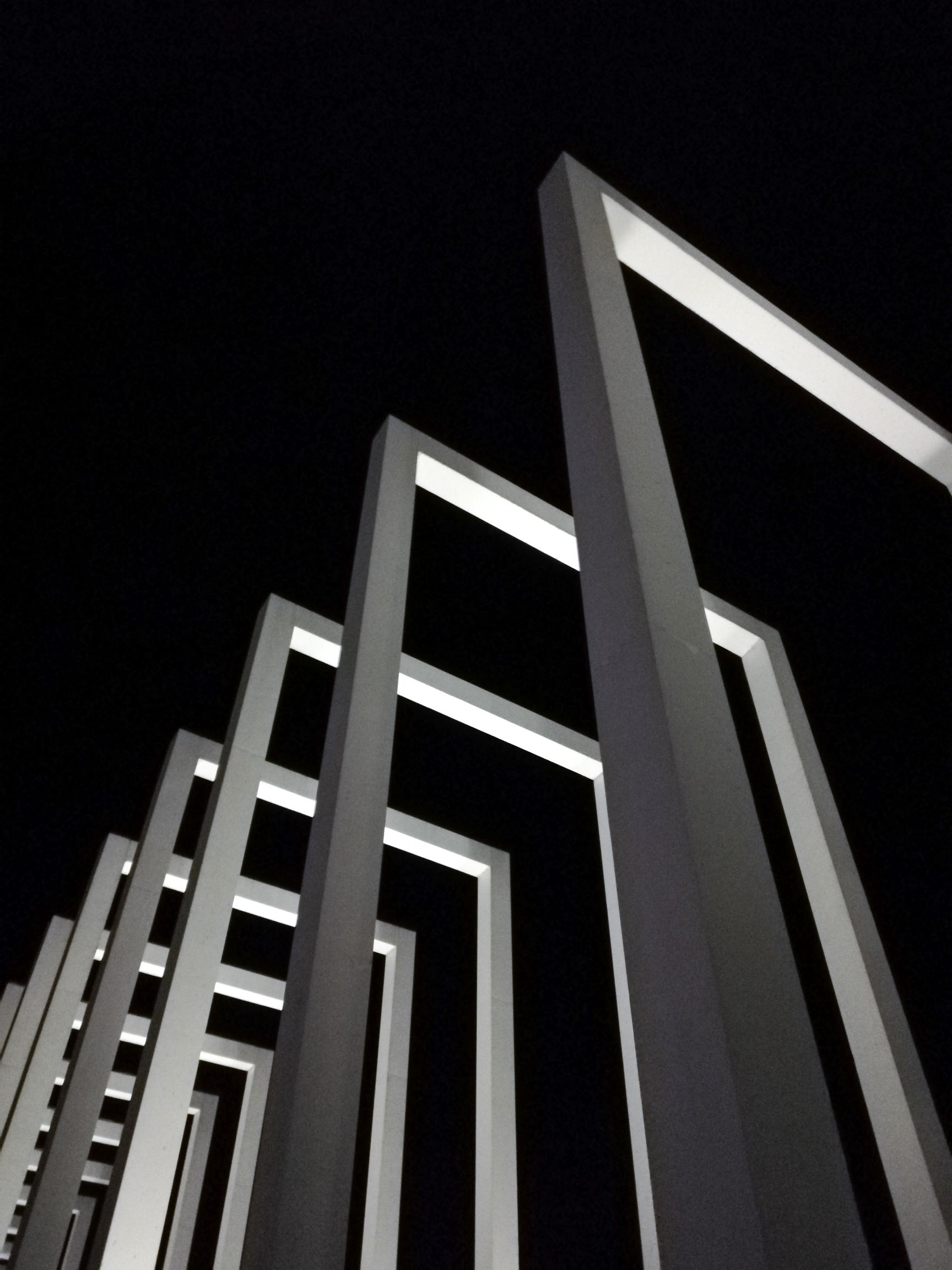 Geometric Light Pillars - Related Dark Wallpapers wallpaper