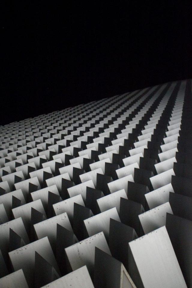 Geometric Pattern Array - Related Dark Wallpapers wallpaper