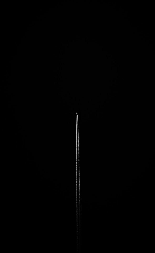 Jet Stream in Darkness - Related 4K Wallpapers wallpaper