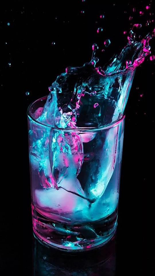 Neon Water Splash - Related Dark Wallpapers wallpaper