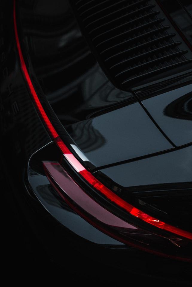 Porsche Taillight Detail - Related Dark Wallpapers wallpaper