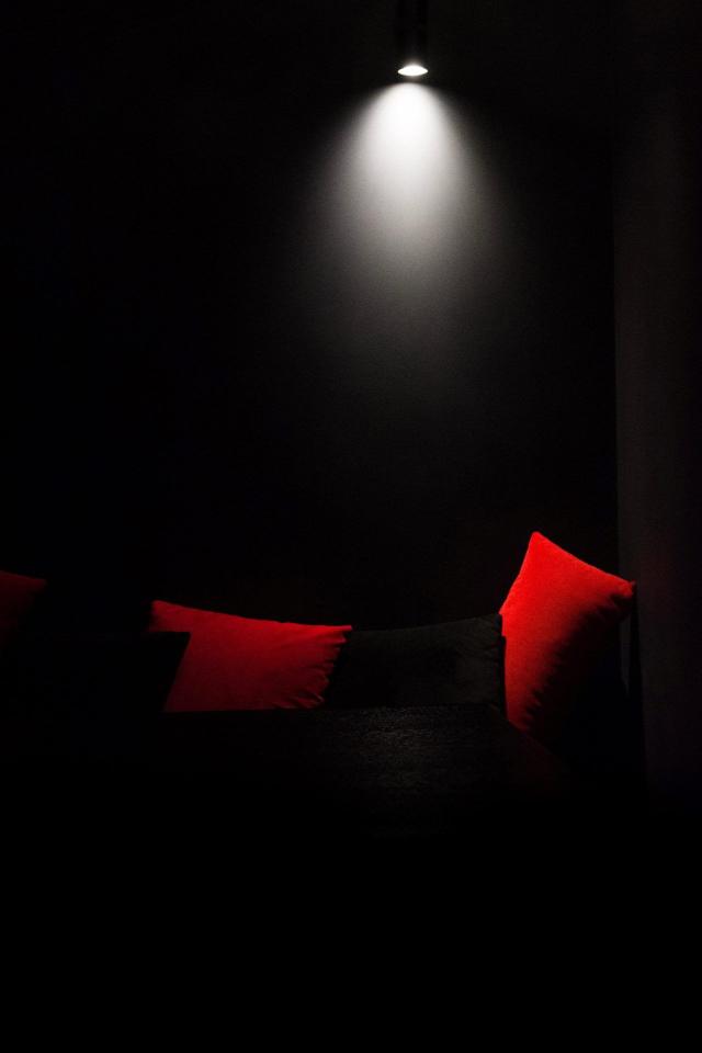 Red Pillows Spotlight - Related Dark Wallpapers wallpaper