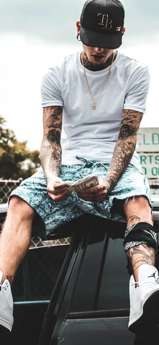 Tattooed Man with Cash - Related Dope Wallpapers wallpaper