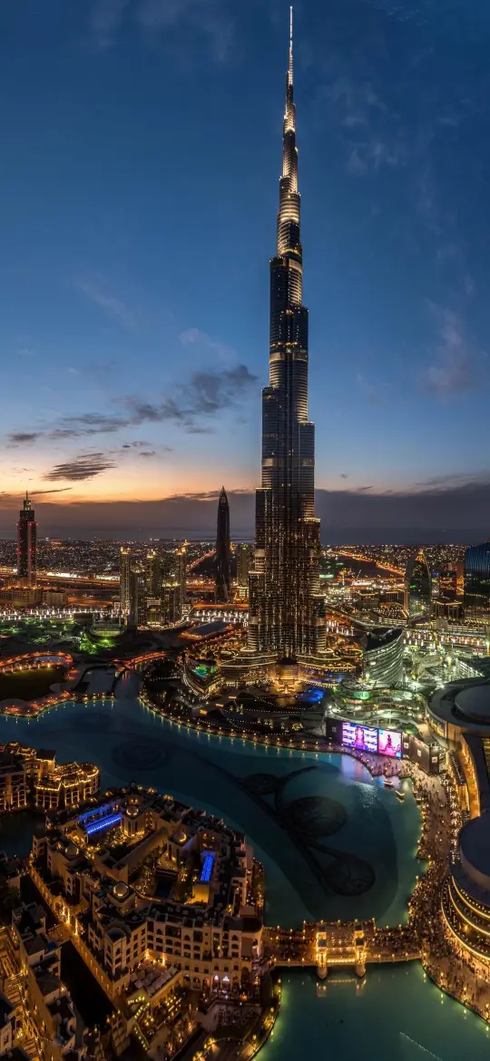 Dubai's Towering Skyline - Related Dope Wallpapers wallpaper