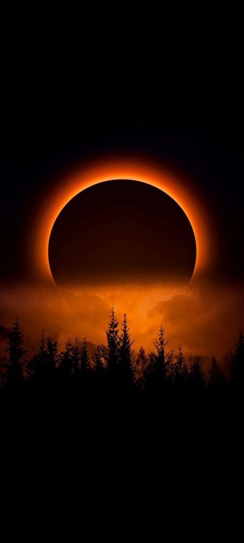 Fiery Solar Eclipse - minimal Wallpaper