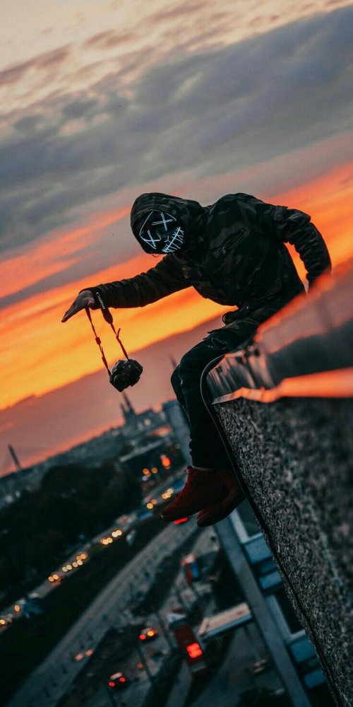 Masked Figure City Sunset - Related Ghetto Wallpapers wallpaper