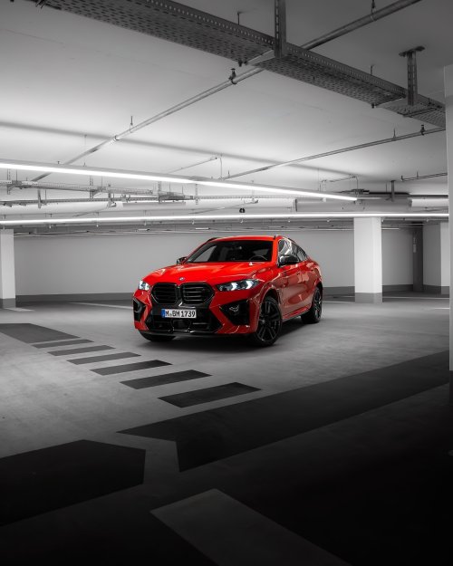 Red BMW X6