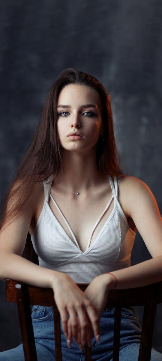 Serene Portrait in White - Related Ghetto Wallpapers wallpaper