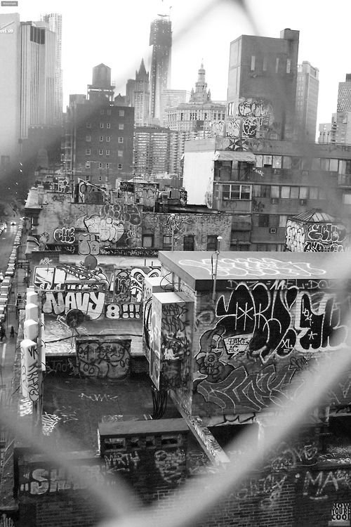 Urban Graffiti Skyline - ghetto Wallpaper