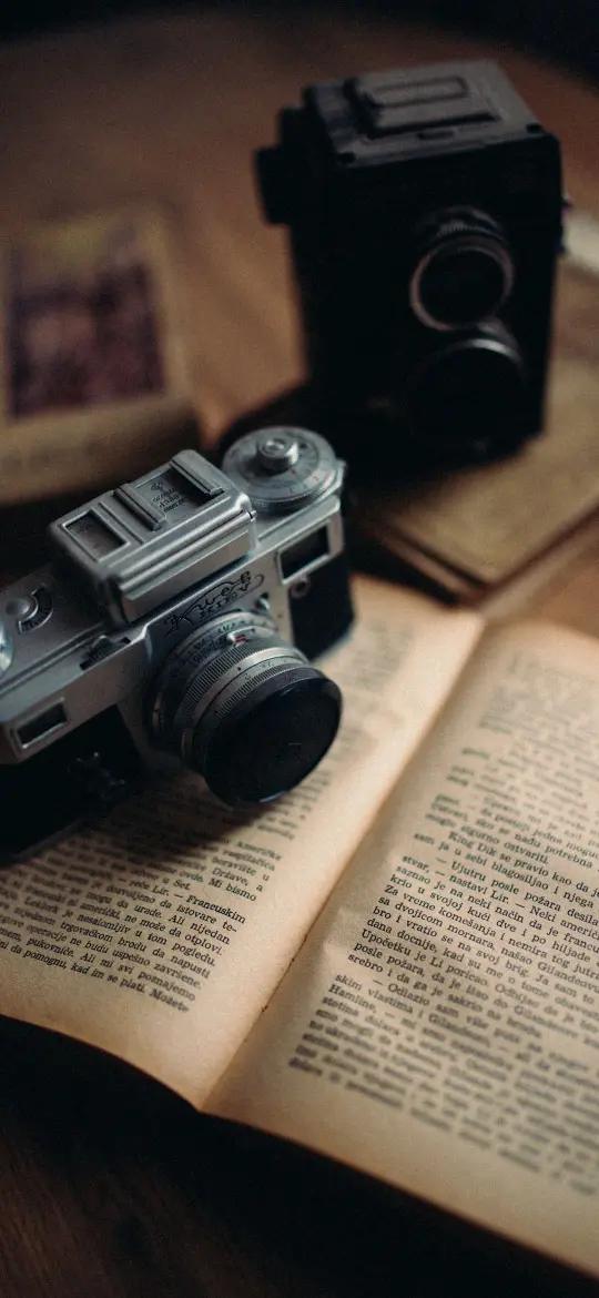 Vintage Camera Still Life - Related Dark Wallpapers wallpaper