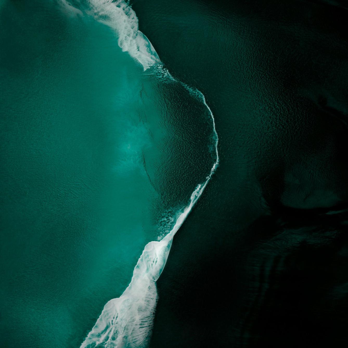 Emerald Wave Aerial - Related 4K Wallpapers wallpaper