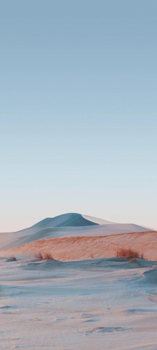Serene Desert Dunes